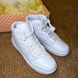 Fabletics brand new High Top Lifestyle Sneaker size 7